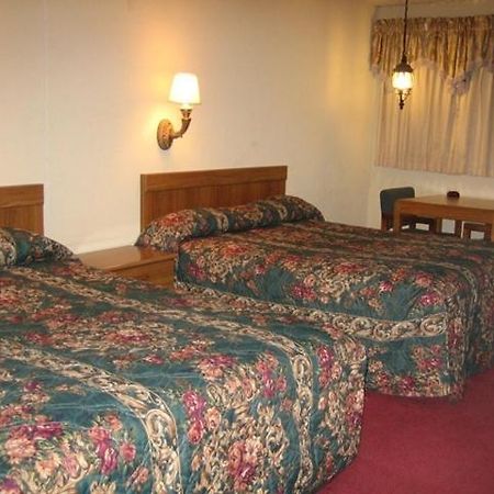 Logan Mountain Trail Inn חדר תמונה